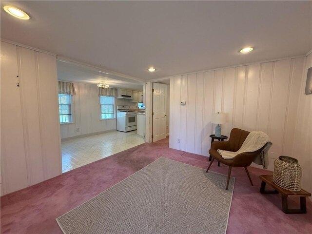 house with 1 bedroom, Warwick RI ES105591176