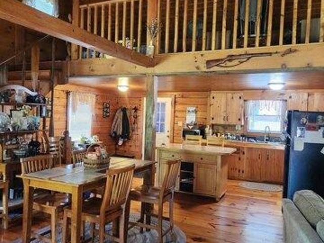 house with 1 bedroom, Winchester NH ES105478838
