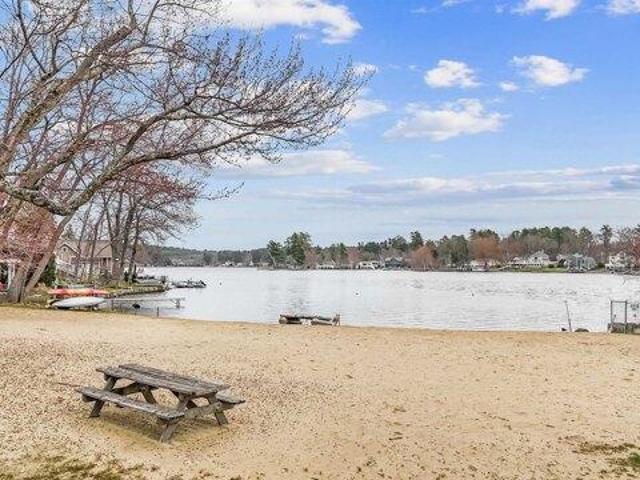 house with 1 bedroom, Windham NH ES104510399