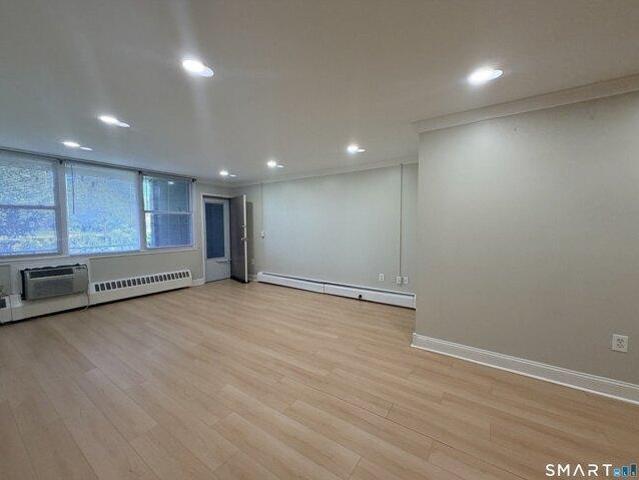 house with 1 bedroom, Bridgeport CT ES105423146
