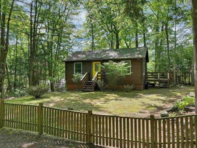 house with 1 bedroom, Canterbury NH ES105575372