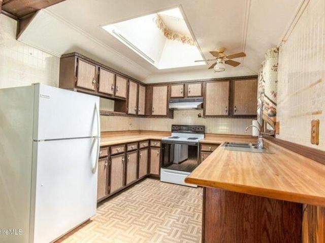 house with 1 bedroom, Dalton MA ES105629987
