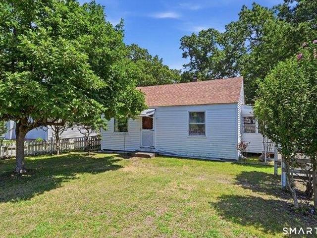 house with 1 bedroom, Enfield CT ES105610454