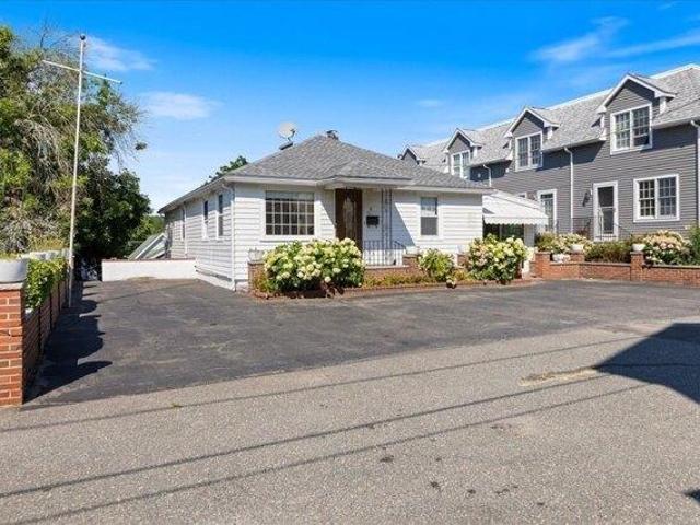 house with 1 bedroom, Gloucester MA ES105426681