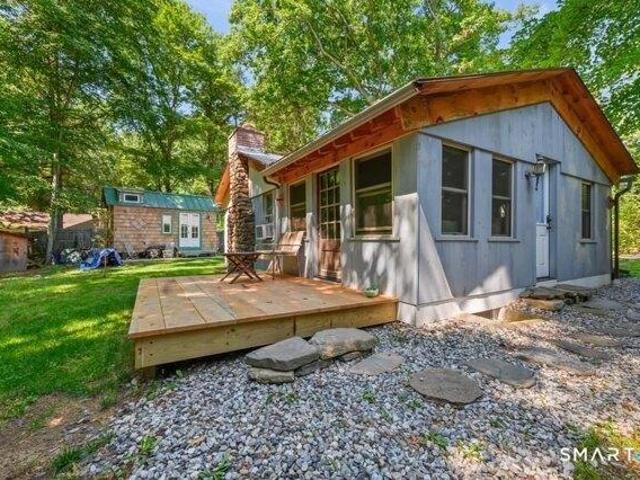 house with 1 bedroom, Granby CT ES105440828