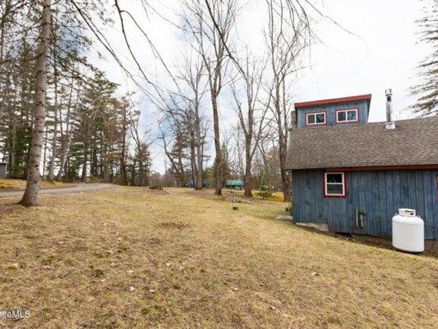 house with 1 bedroom, Hinsdale MA ES104946482