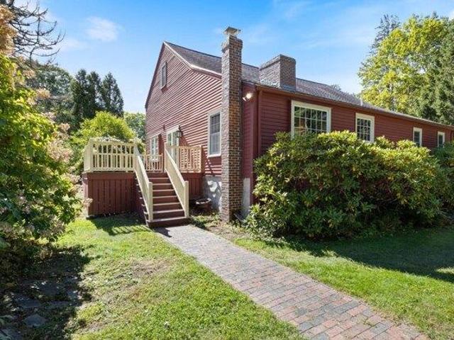 house with 1 bedroom, Kennebunk ME ES105926439
