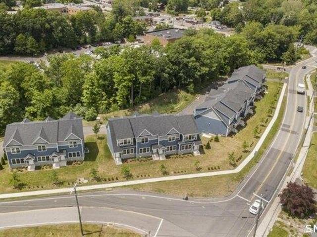 house with 1 bedroom, Middletown CT ES105475646