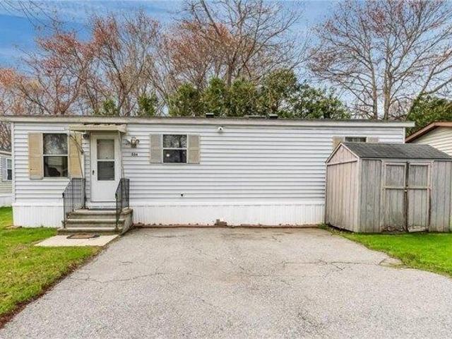 house with 1 bedroom, Middletown RI ES105660494