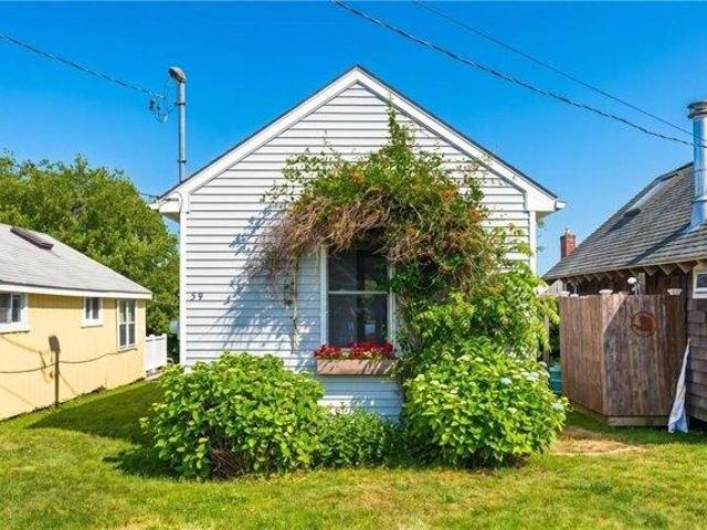 house with 1 bedroom, Narragansett RI ES105660184