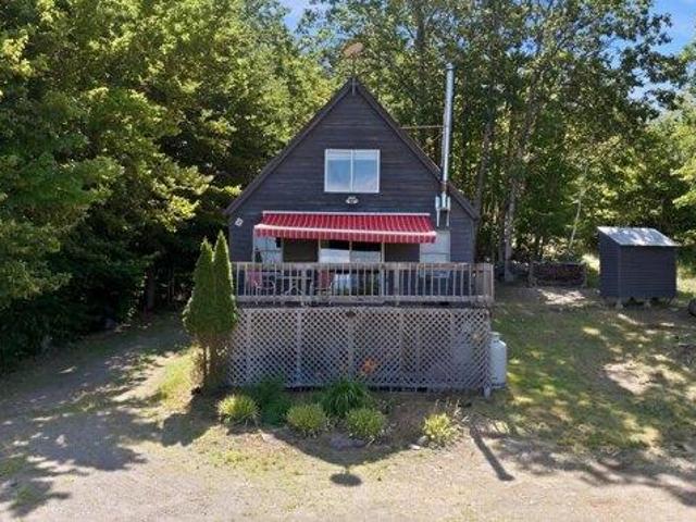 house with 1 bedroom, New Vineyard ME ES105695519