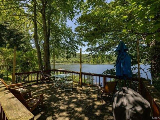 house with 1 bedroom, Pine Plains NY ES105292334