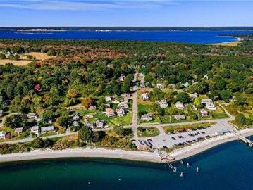 house with 1 bedroom, Portsmouth RI ES103431290