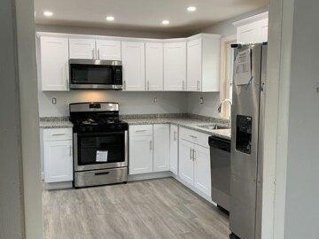 house with 1 bedroom, Quincy MA ES105402827