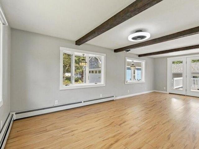 house with 1 bedroom, Somersworth NH ES105552754