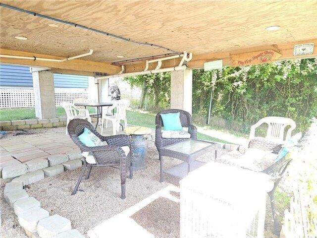 house with 1 bedroom, South Kingstown RI ES105513863