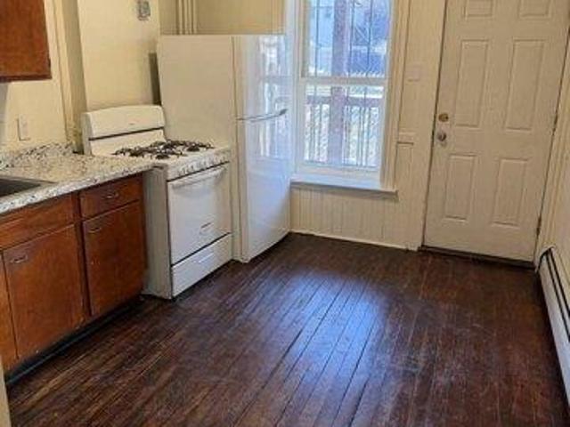 house with 29 bedroom, Worcester MA ES104442270