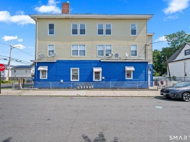house with 21 bedroom, Bridgeport CT ES105474335