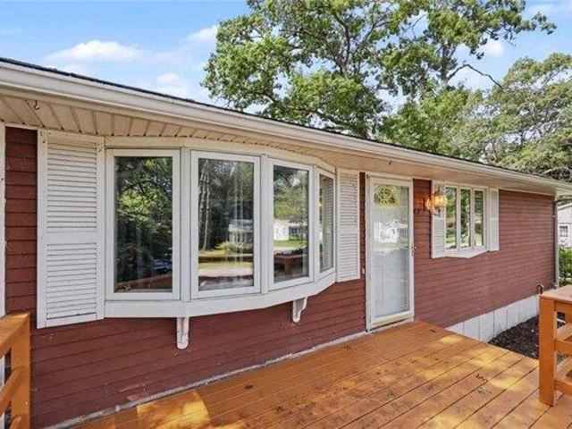 house with 2 bedroom, Tiverton RI ES105496277