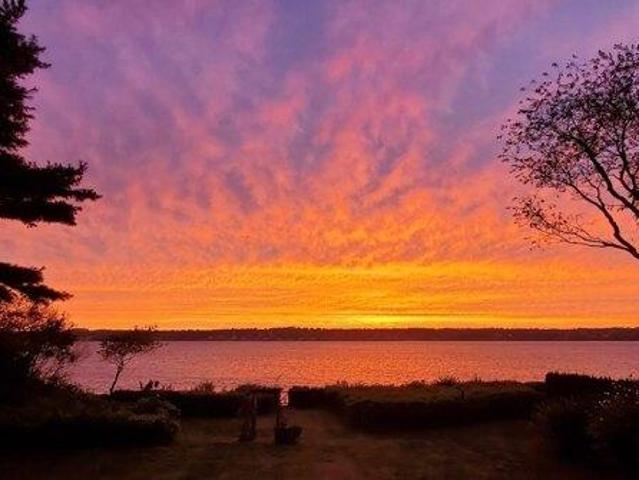 house with 2 bedroom, Tiverton RI ES105427656