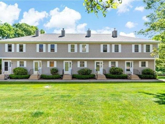 house with 2 bedroom, Tiverton RI ES105512448