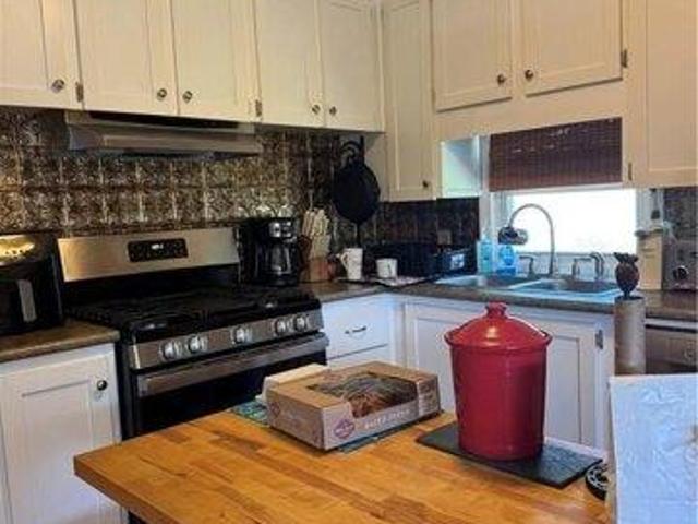house with 2 bedroom, Tiverton RI ES105610604