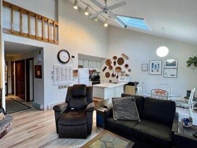 house with 2 bedroom, Torrington CT ES104329700