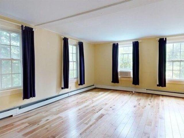 house with 2 bedroom, Vergennes VT ES105516014