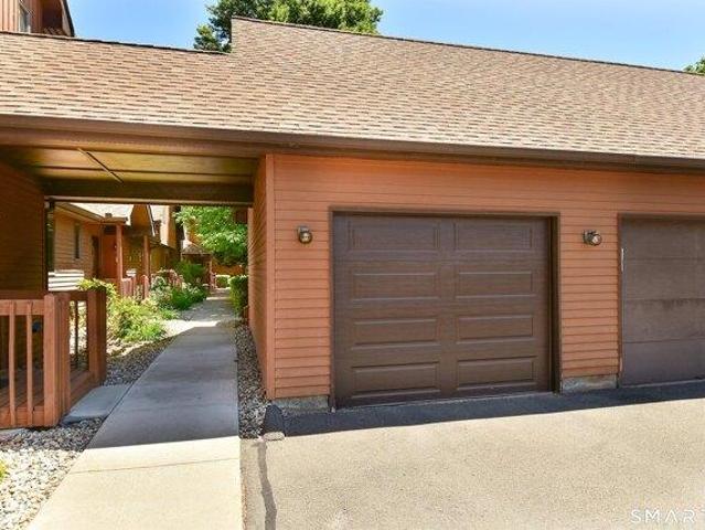 house with 2 bedroom, Vernon CT ES105588951
