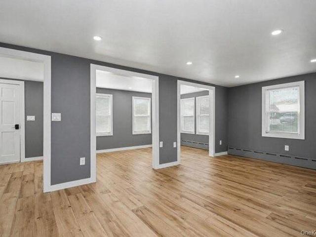 house with 2 bedroom, Verplanck NY ES105290335
