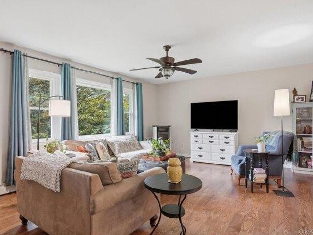 house with 2 bedroom, Warwick NY ES105293743