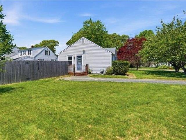 house with 2 bedroom, Warwick RI ES103433041
