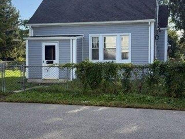house with 2 bedroom, Waterbury CT ES105589946