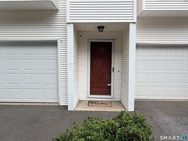 house with 2 bedroom, Waterbury CT ES105631078