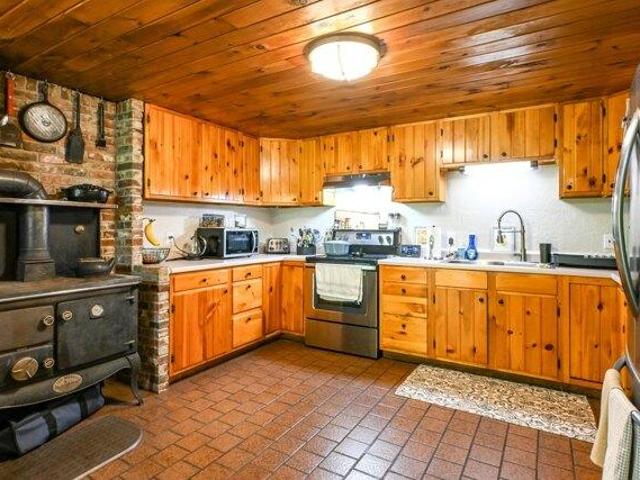 house with 2 bedroom, Waterboro ME ES105788735
