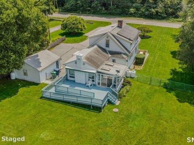 house with 2 bedroom, Waterford CT ES104904701