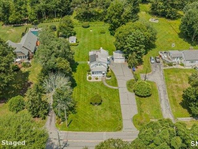 house with 2 bedroom, Waterford CT ES105474917