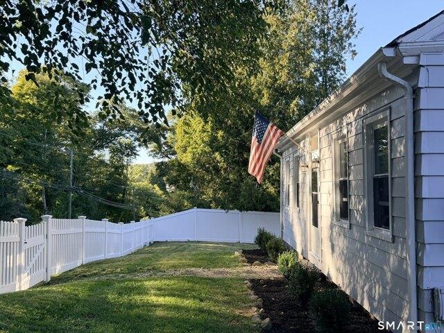 house with 2 bedroom, Waterford CT ES105661238