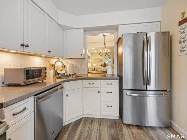 house with 2 bedroom, Watertown CT ES105415819