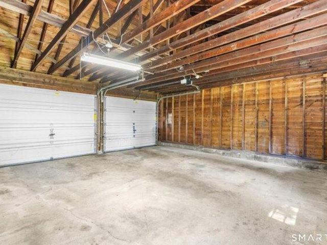 house with 2 bedroom, Watertown CT ES105442762