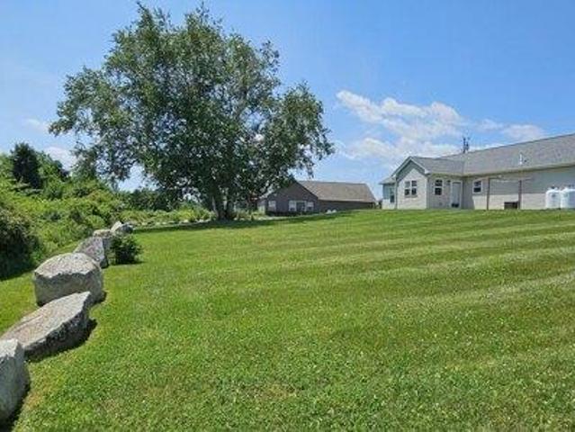 house with 2 bedroom, Waterville ME ES105813654