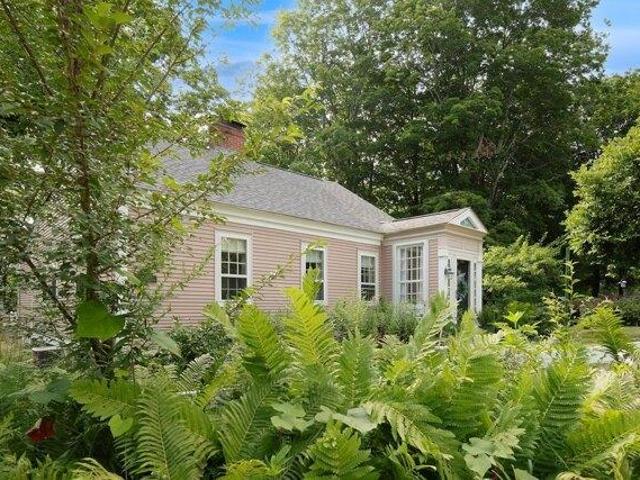 house with 2 bedroom, Weare NH ES105493067