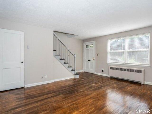 house with 2 bedroom, West Hartford CT ES105416868