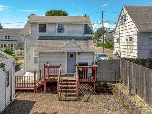 house with 2 bedroom, West Haven CT ES105552056