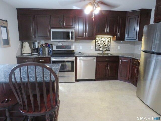 house with 2 bedroom, Wethersfield CT ES105631953