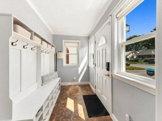 house with 2 bedroom, Weymouth MA ES105576356