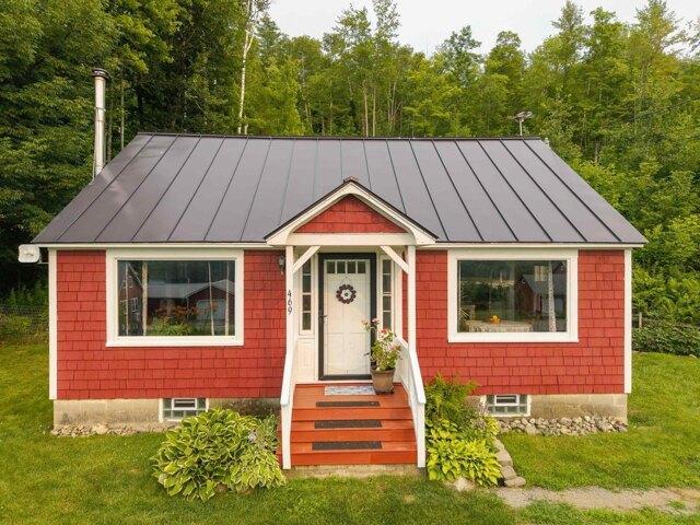 house with 2 bedroom, Whitefield NH ES105549601