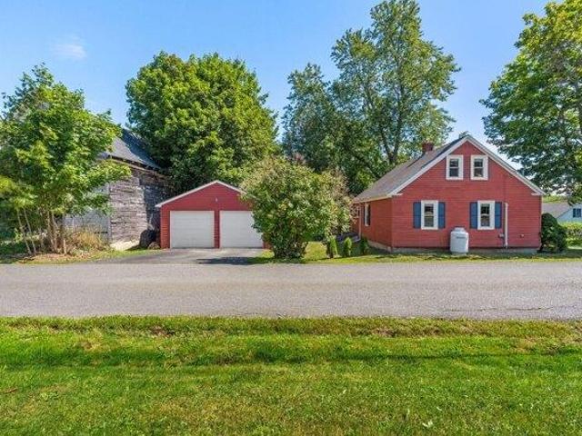 house with 2 bedroom, Winterport ME ES105661829