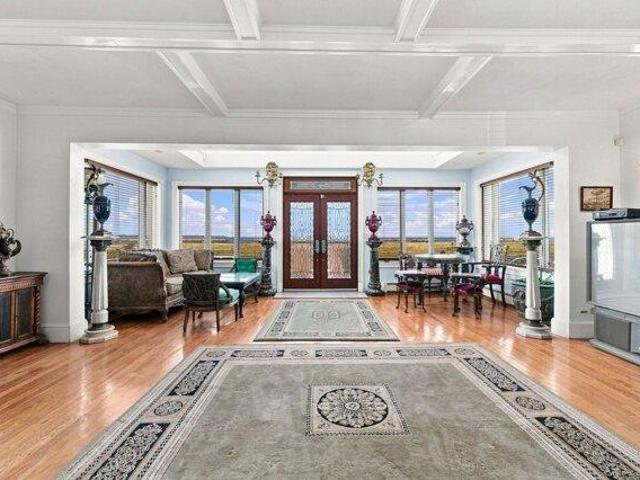 house with 2 bedroom, Winthrop MA ES105586549