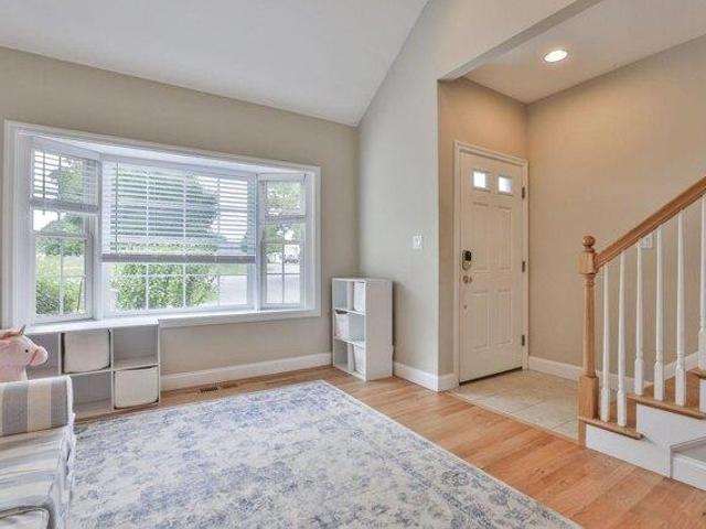 house with 2 bedroom, Windham NH ES104512259